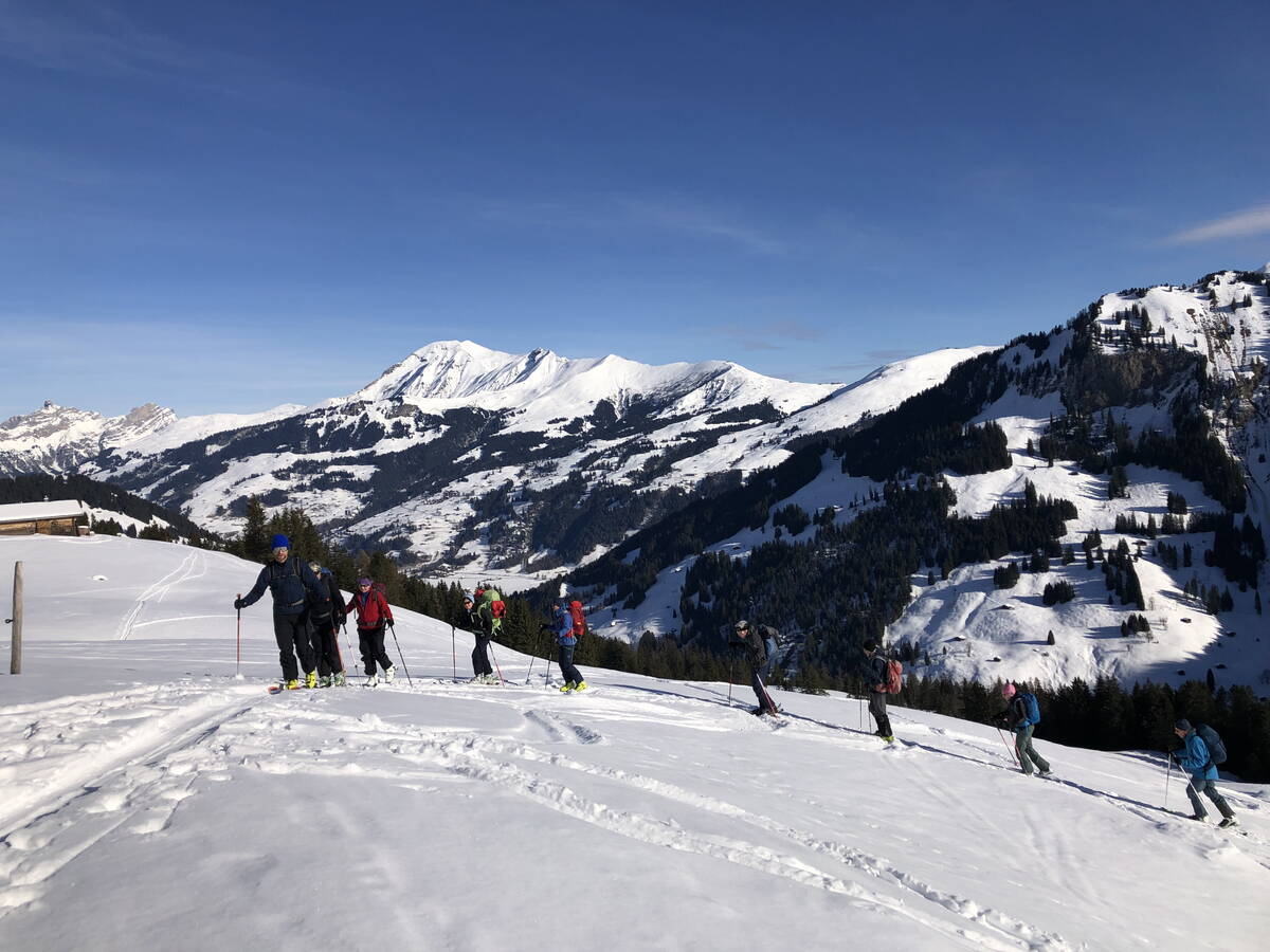 genuss-skitouren_obersimmental_1.jpg