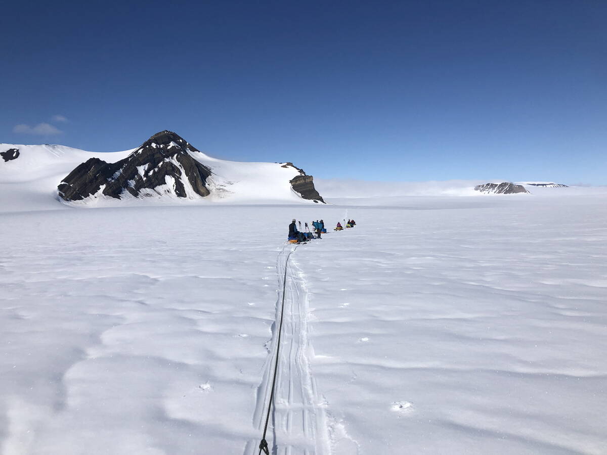 spitzbergen_skidurchquerung_-_berg-welt_-_6-2022_64.jpg
