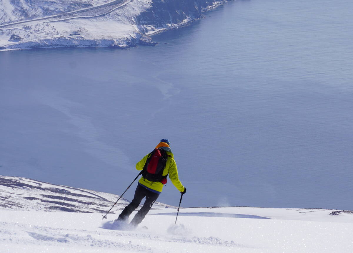 skitouren_island_-_berg-welt_-_4-2022_42.1.jpg