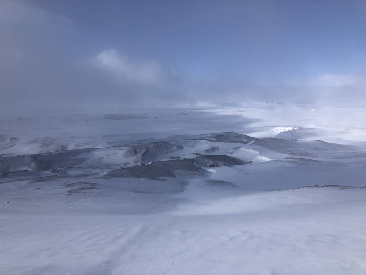 skitouren_island_-_berg-welt_-_4-2022_25.jpg