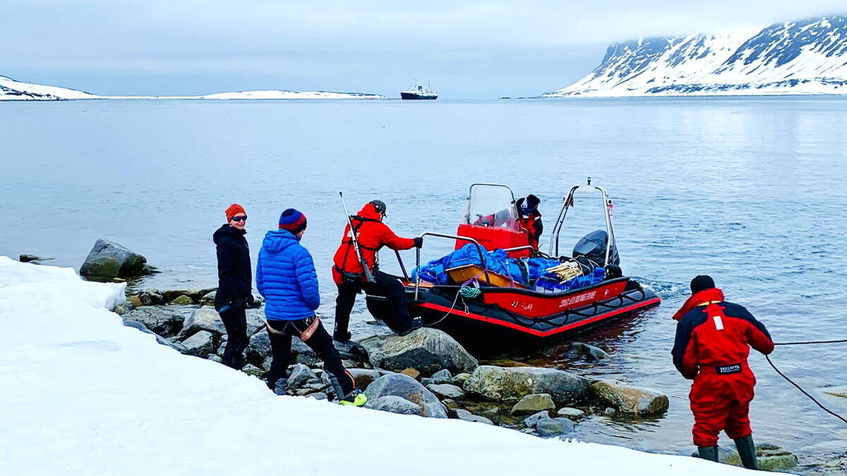 spitzbergen_skidurchquerung_-_berg-welt_-_6-2022_10.1.jpeg.jpg